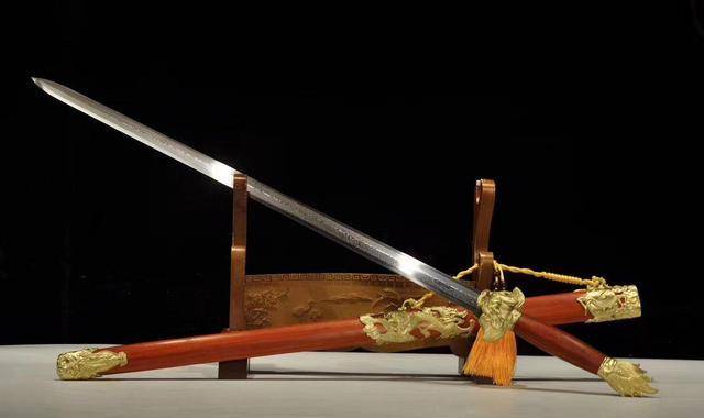 我国海军的授剑仪式,为什么使用的是汉剑,而不是唐刀?