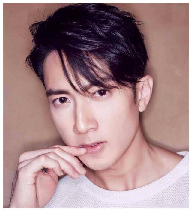 吴尊的大老婆和二老婆成为热搜话题,网友困惑:尊重却不理解!