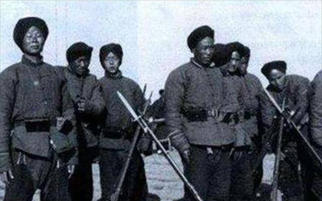 1926年山东悍匪刘黑七血洗白马峪,屠杀4小时,杀绝11户杀死393人