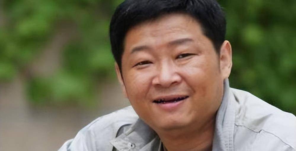 赵亮:最会养鸡的演员,深山养鸡身价上亿,带288户村民脱贫致富_什么