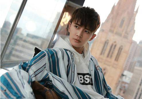 任嘉伦在演艺圈默默努力,不争不抢,稳扎稳打地钻研如何提高演技_角色