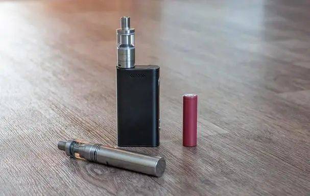 电子烟:戒烟的终极武器还是新的上瘾源?_烟民_尼古丁_问题