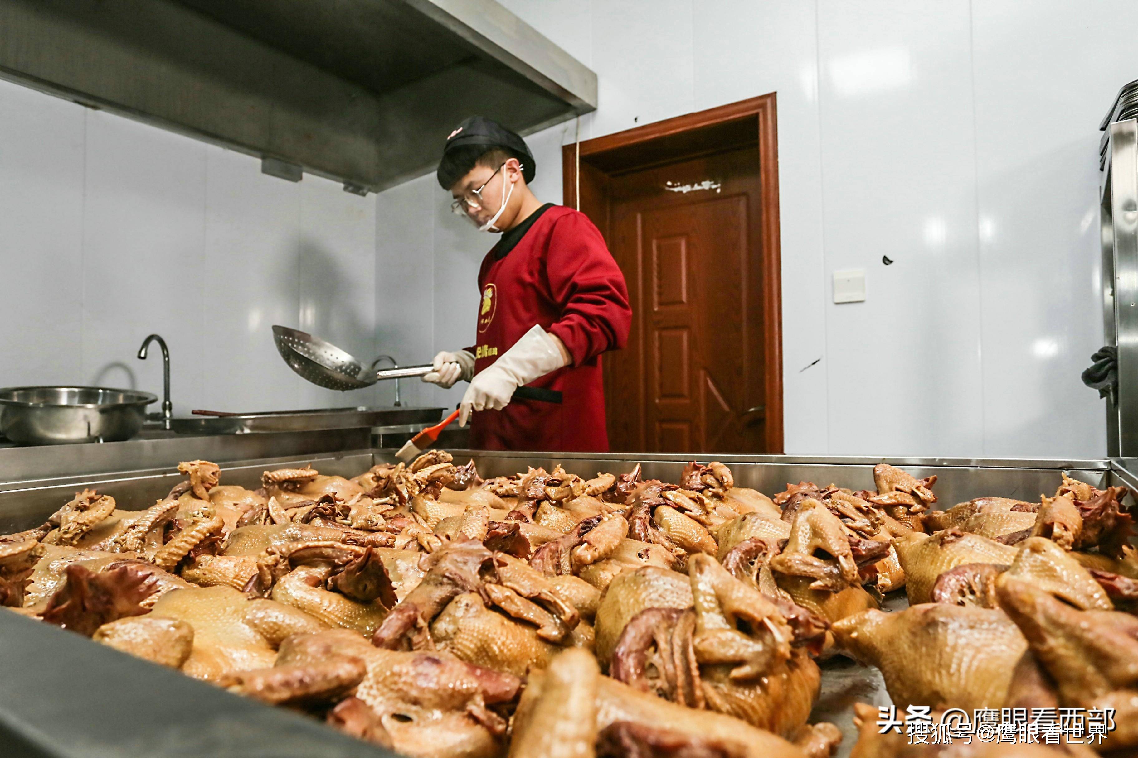 百年秘制,只为一口烧鸡香——成纪情烧鸡_骨头_卤制_才能