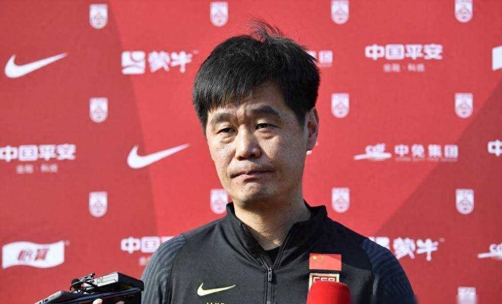 媒体人李霄鹏贾秀全都是不错的教练 希望他俩早日出山_李璇_足球_给予