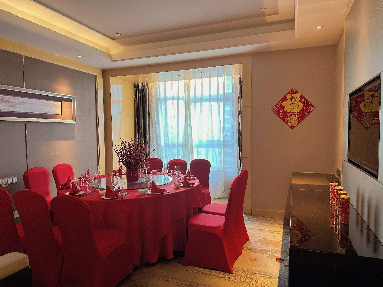 丹东富力万达嘉华酒店品论中餐厅主要以本地菜,淮扬菜为主,无论是从