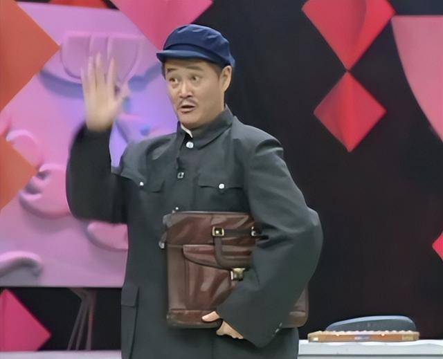 谢广坤小助理爆料,赵本山或登辽宁春晚,评论区让人泪目