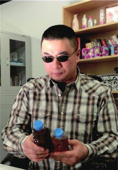 很快,王海的事情就传遍了北京,甚至全国,当年全国上