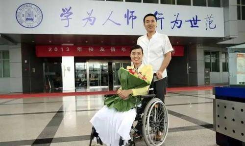 最美教师张丽莉:为救学生失去双腿,主动提出离婚,如今过得怎样_孩子