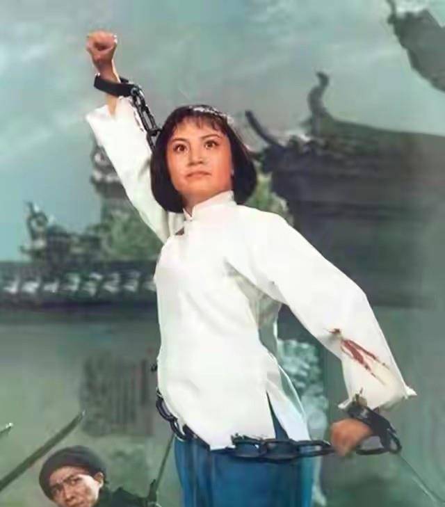 86版"白骨精"杨春霞:被导演"哄骗"出演,一生不喜自