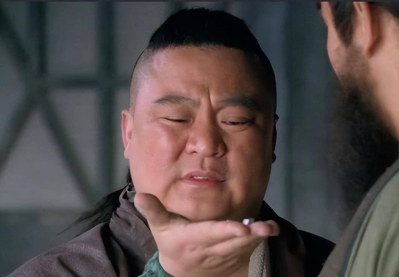 水浒传众多好汉里唯有一人是我们普通人最不应该去嘲笑的_李忠_鲁达