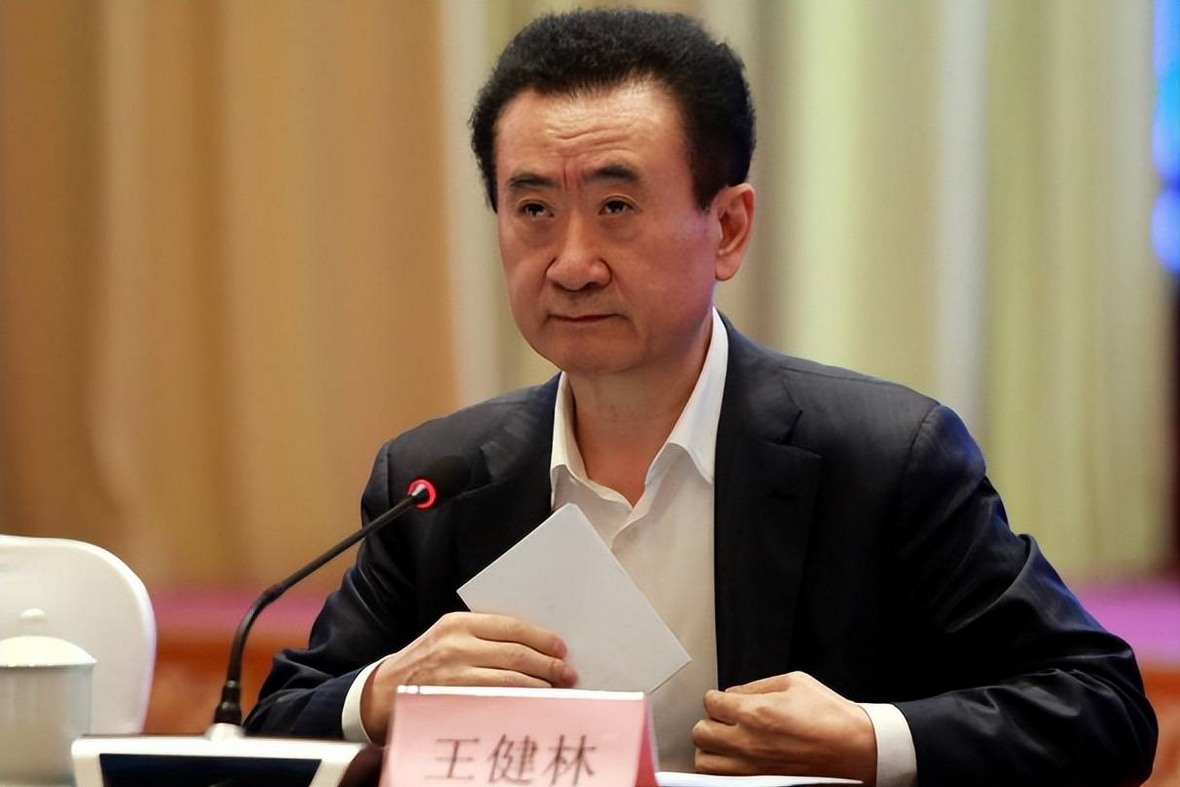 糟心了一年的王健林,打算重起炉灶了?_万达_上市_公司