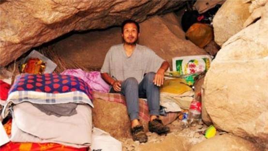 26岁青年归隐终南山,被父亲一脚踹过去:没钱学什么陶渊明_生活_魏超