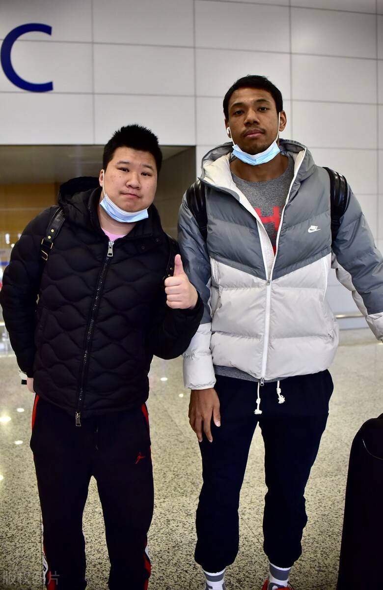 祝铭震或2换1离队,最新下家曝光_交易_郭士强_李炎哲