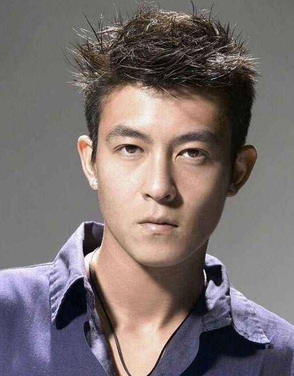 28岁整成网红脸,晒与陈冠希亲吻照爆红_生活_谢智慧_媒体