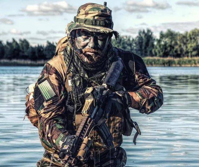 虽然属于非军事部门,但却以反恐,对抗强火力犯罪分子为主要任务的作战