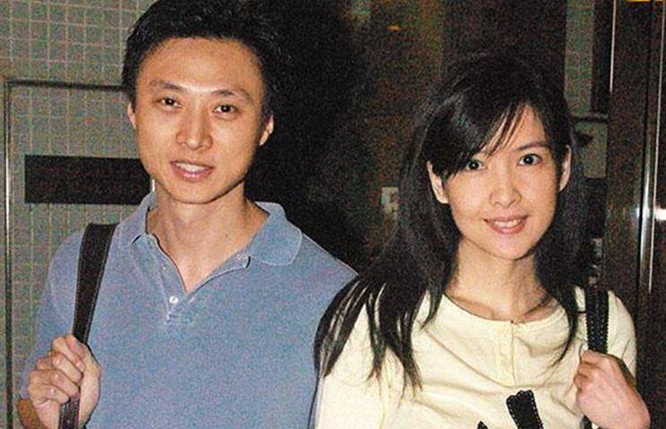 2万位观众"逼婚",倪震曾不忠诚8次,被捉奸在床3次?_事业_香港_人物