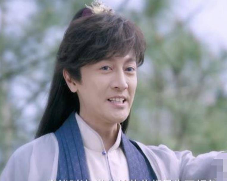 演技绝佳的好演员,难得的是他沉稳,文艺的气质,属于娱乐圈比较少见的