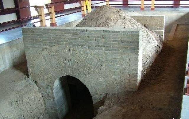 一千年前,朱然活捉了关羽,一千年后,他墓中的一双木屐轰动日本_历史