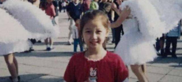 现在的虞书欣还是可以看到小时候的影子!