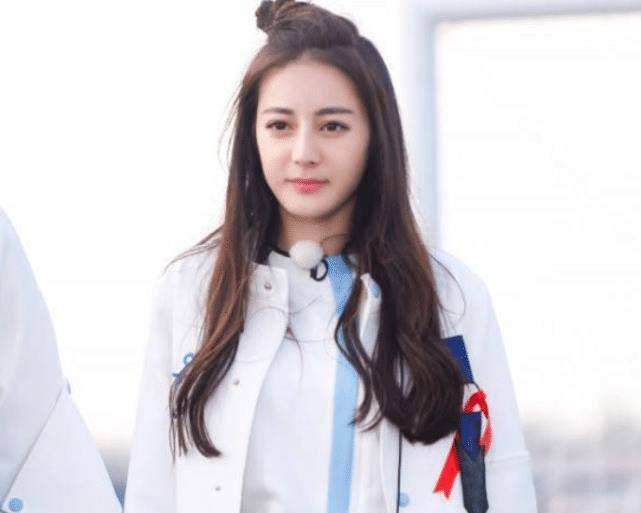 对方的5字回复,立刻让热巴愣在原地_baby_大家庭_成为了