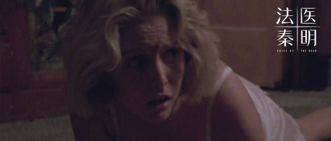 她躲过哥哥的图谋不轨,却没逃过救命恩人的杀戮|银幕