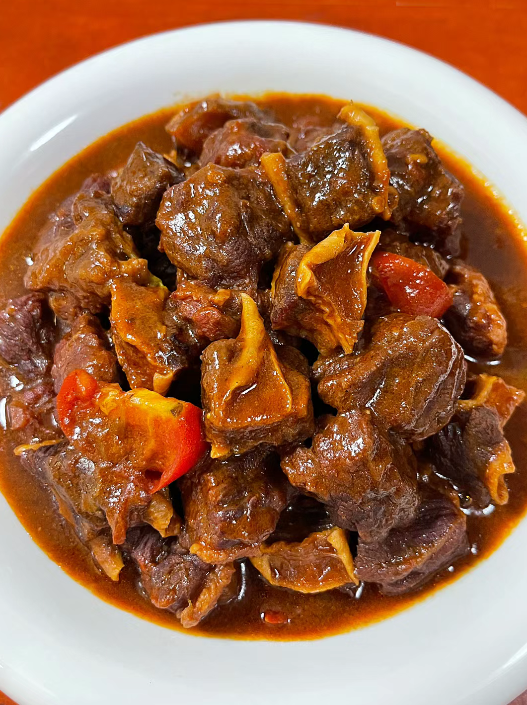 美味遍布全身:牛肉不同部位的独特食用方法_肉质_脂肪_口感