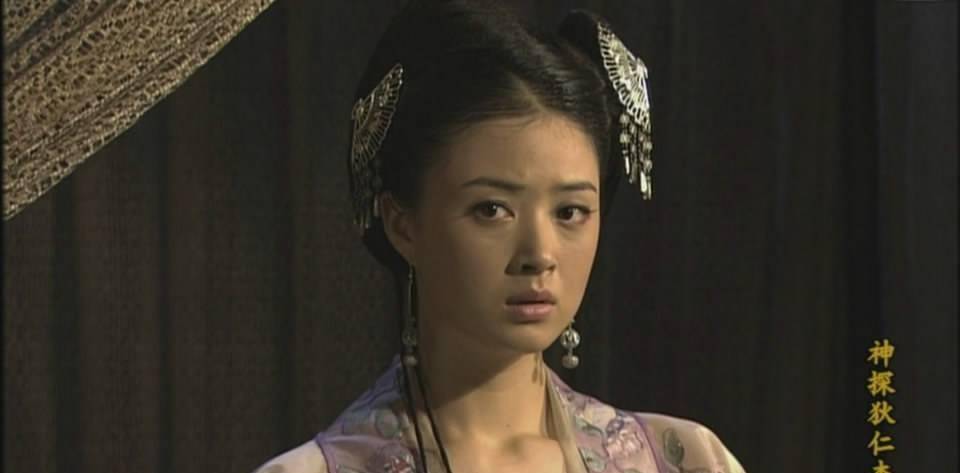 第四名:如燕,第二部和第四部的女一号,李元芳的恋人,原是蛇灵的变灵