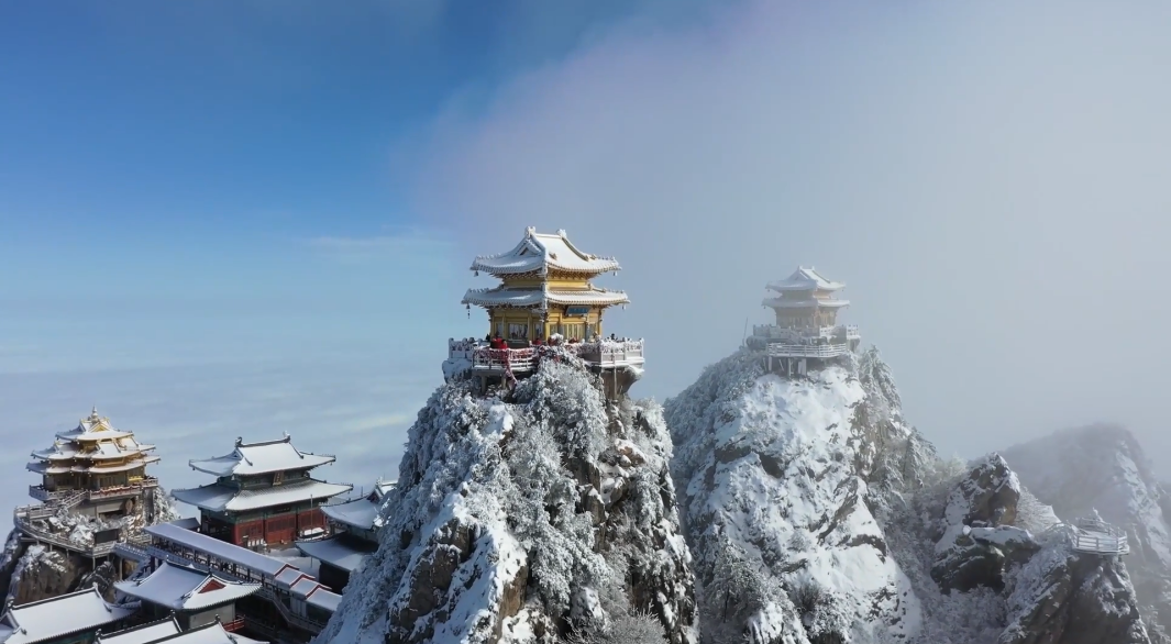 河南雪山景点图片