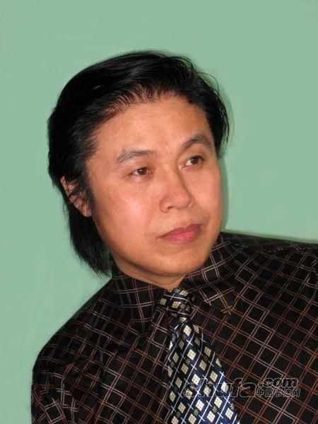 中国文艺家协会内画艺术委员会会员,中华传统文化研究会名誉会长,英国