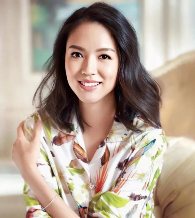 拒绝王思聪好友,嫁给普通人的张梓琳,真的幸福吗?_豪门_比赛_身高