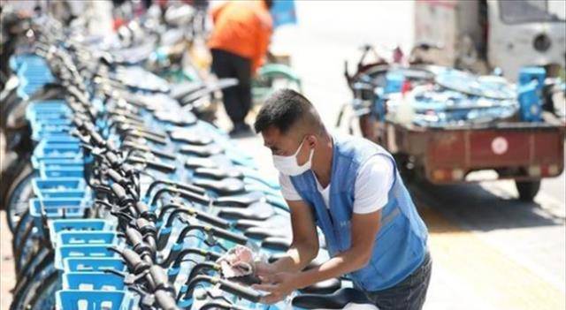 "锦衣卫"未经允许剪3万把车锁,积攒45万粉丝,获1300万点赞_赵军