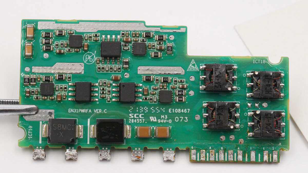 称工业艺术品是对它的尊重,华为3000w氮化镓钛金牌电源拆解_输出_小板