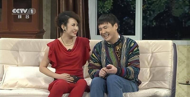 看着沈腾身上的光环越大越亮,和马丽的关系越来越近,媒体炒作越来越热