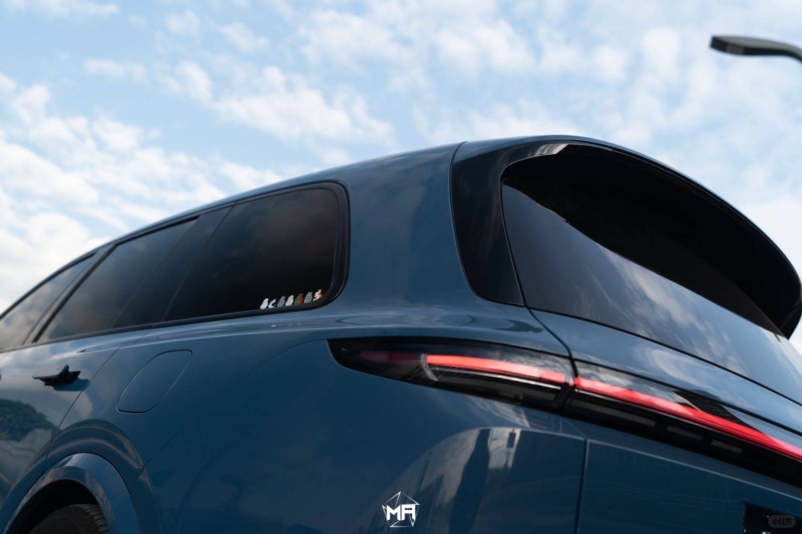 理想l9矩阵改色膜海王星蓝,绝对能为你的爱车增添亮点_搜狐汽车_搜狐