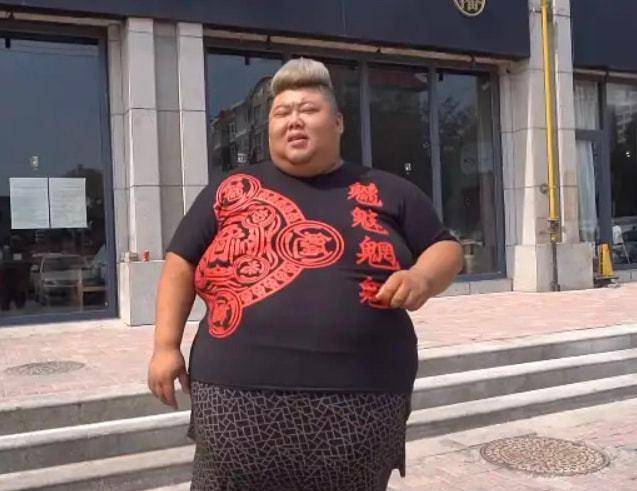 侯钰_体重_父母