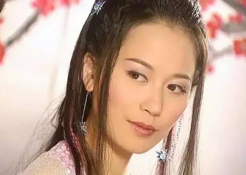 再看《小李飞刀》:只有焦大美人的颜值才压得住这一众俊男美女呀_萧蔷