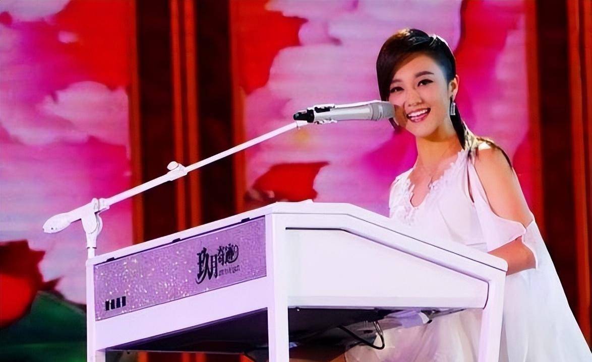相爱14年结婚2年就分手,凤凰传奇才是人间清醒_王小玮_小海_音乐