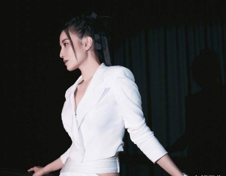 《小舍得》热播中,宋佳就有新电影杀青,搭档黄晓明票房稳了_角色_合作