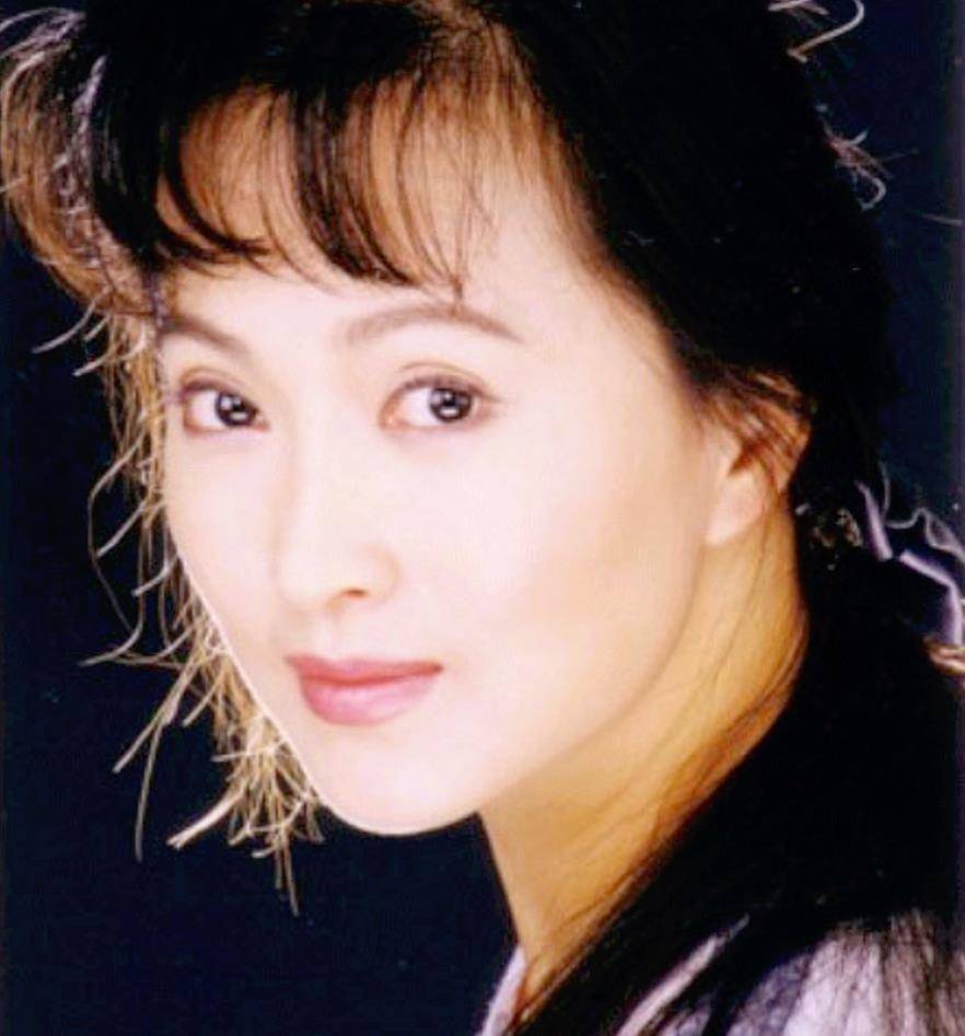 80年代"挂历美人"李勇勇:曾红极一时,而今看淡沉寂_形象_广大观众