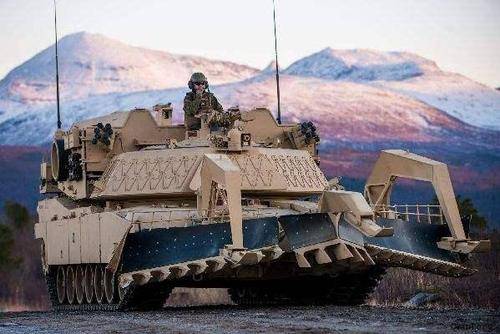 m1a1坦克首遭摧毁,美媒担忧泄密风险_事儿_俄军_战场