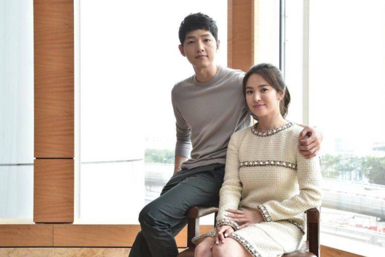 宋仲基晒日常照,帽子子成焦点,颜值回升新剧正在拍摄中_财阀_儿子_宋