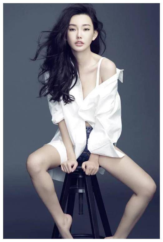 最性感女神大放异彩,制霸银幕_童菲_才华_挑战