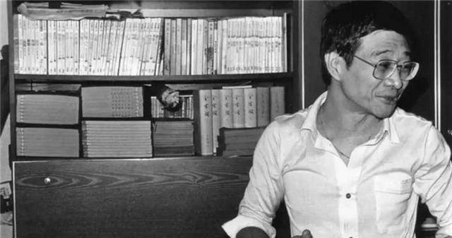 他曾畏罪逃至香港,现成我国科幻鼻祖,写过140多本科幻小说_倪匡_金庸