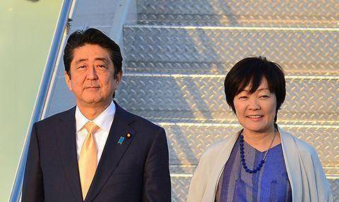 无法生育,又爱酗酒的安倍昭惠,为何还能被安倍晋三宠成公主?