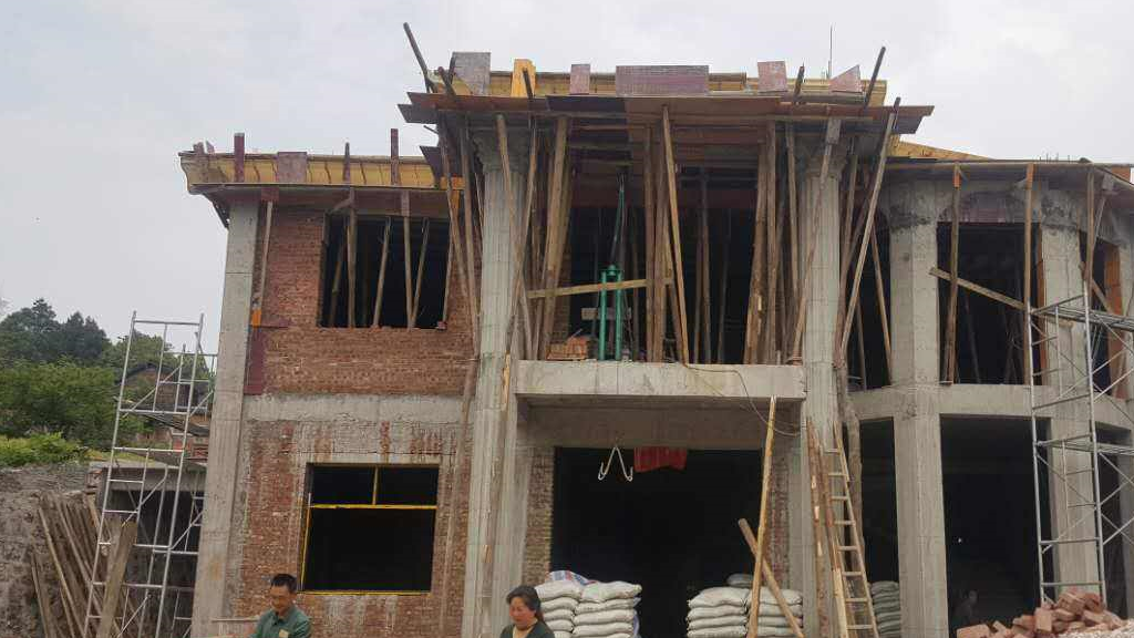 农村建房这么多讲究,邻居因为建房打起来的可不少,有哪些讲究?