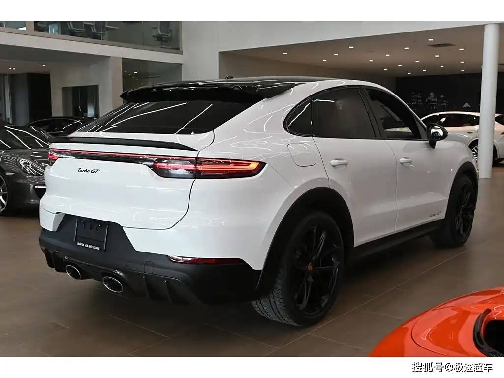 新款保时捷卡宴coupe来啦,黑色车顶设计,极简风格外观,加速4秒_搜狐