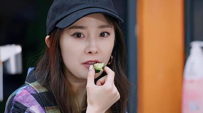 明星片场待遇越来越好,演技却越来越烂,和老戏骨对比太讽刺