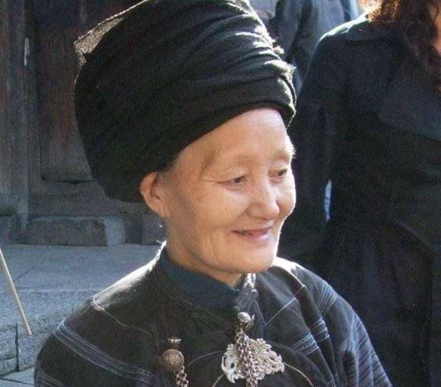 如今的中国已经没有"山大王"的身影,但是还存在着一位压寨夫人.