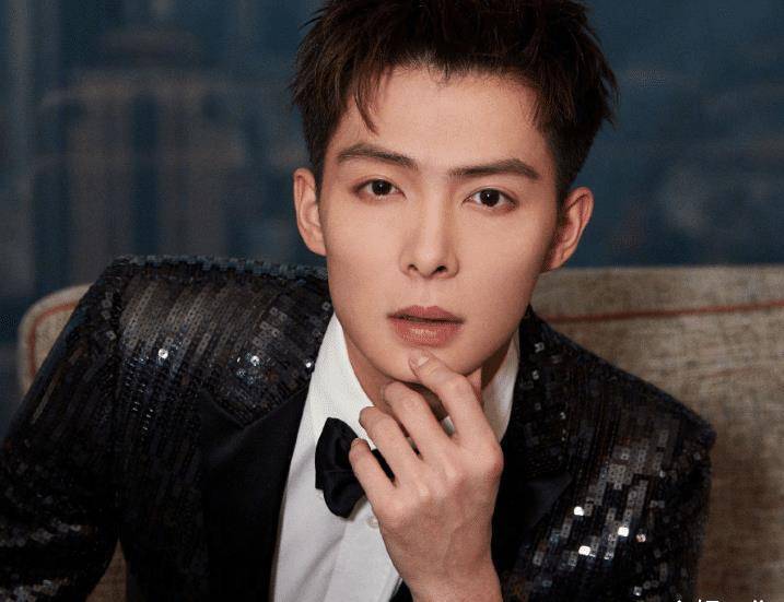 光冲男女主这剧不火没道理_胡冰卿_张铭恩_图腾