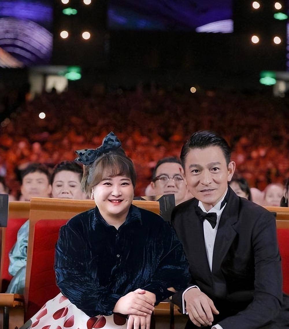 贾玲瘦了后,刘德华的喊话一遍遍在回响:贾玲,你可以演我夫人
